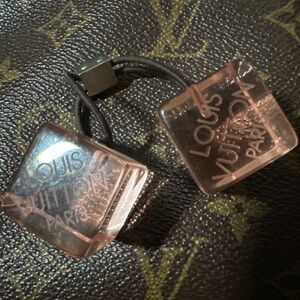 Accessorie cube  for hair